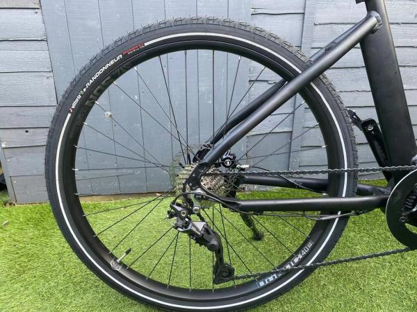 City Size Womens 26 Inch Wheel Electric Bike Step Through 48V 500W M500 Motor