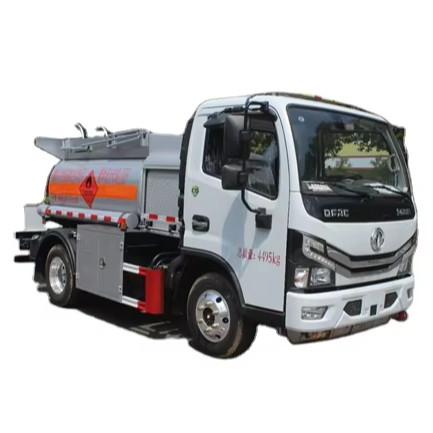 Dongfeng Dfac Mini Fuel Tank Truck 3000L Small Fuel Bowser Truck with 90HP Engine