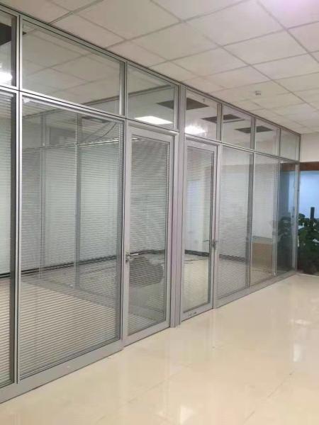 Customized Glass Wall Panel with CNC Edge Treatment
