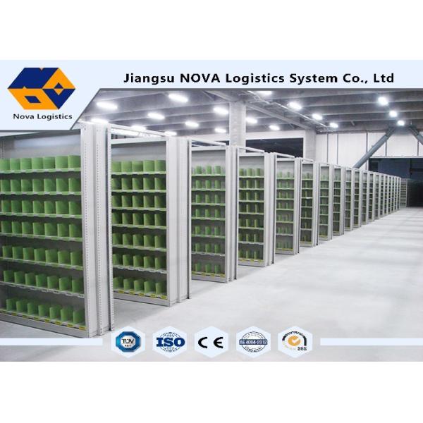 Dever médio azul, alaranjado, branco que arquiva para a biblioteca, sala do arquivo, mercado