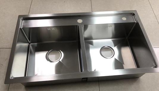 Cozinha de aço inoxidável do agregado familiar do desenho do fio do dissipador da bacia de 12MM única