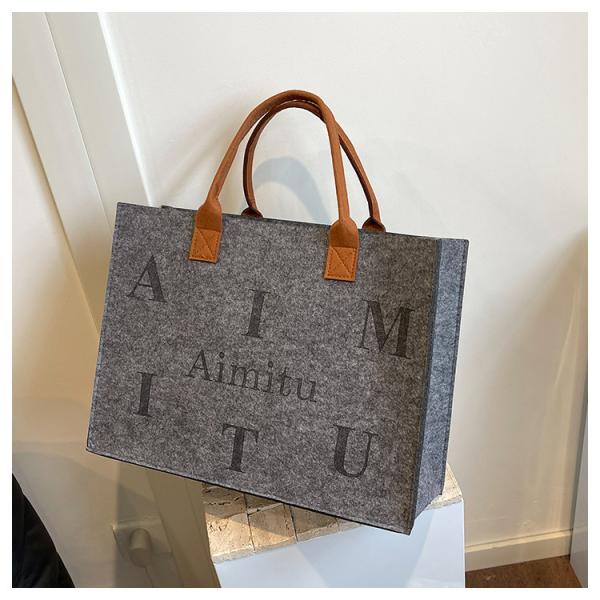 Portable Promotion Custom Printed Logo Felt Tote Bag Handbags Wool Felt Grocery Shopping Tote Bag Wholesale Fashion Women Daily Felt Gift Tote Bag With Outer Pocket