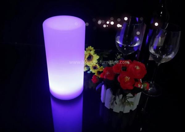 Choque decorativo dos candeeiros de mesa do diodo emissor de luz da coluna redonda resistente para o clube noturno
