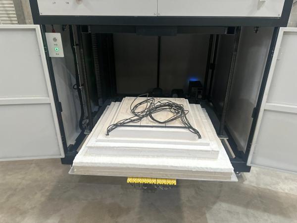 Uniform Temperature Vertical Bell Vacuum Sintering Furnace For Debinding