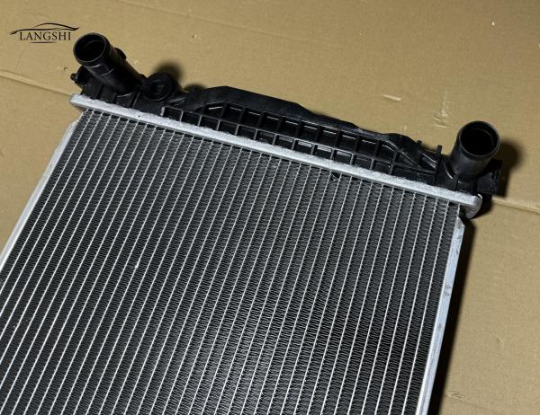 N.O.O. 3BD121251C Passat Auto Parts Radiador de alumínio para VW SAIC VOLKSWAGEN MT 3BD121251B