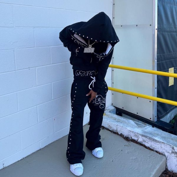 Wholesale Unisex Streetwear Tracksuit Cotton Baggy Oversized Blank Plain Sweatsuit Flared Sweatpants and Pullover Hoodie Sets