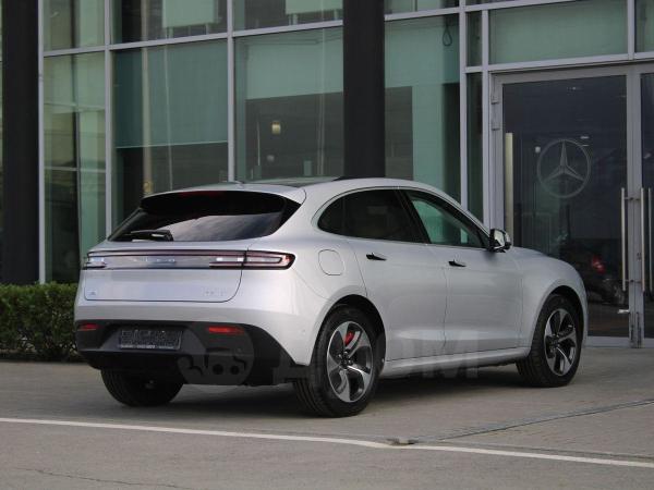Aito M5 Mid Size 5 Seat SUV Four-Wheel Drive Performance Edition