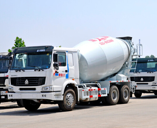 SINOTRUK concrete mixer truck 6x4 10CBM Eton or Bonfiglioli pump / reduction box / Motor