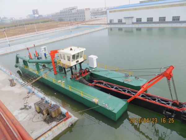 Malásia 14 polegadas 300m3/h cortador de areia dragadora de sucção para bombeamento de areia fluvial