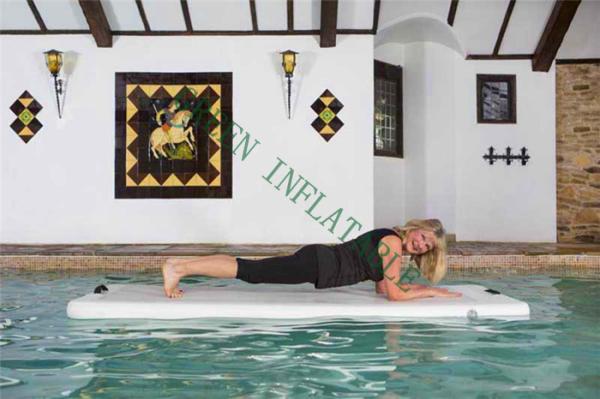 Grey Top Portable Aqua Yoga Mat On Water 220x85x15cm Eco Friendly