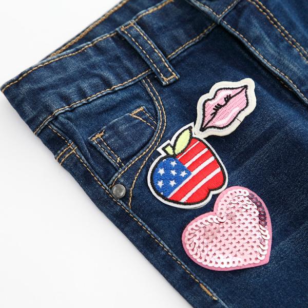 Slim Fit Style Whisker Baby Girl Jeans Pants With Sequin Patch Design