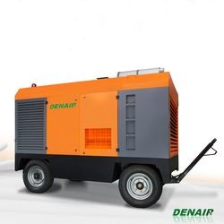 424 Cfm 7 Bar Diesel Portable Air Compressor for Sand Blasting/Mining/Jack Hammer
