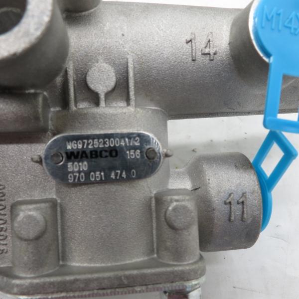 Sinotruk WG9725230041/2 clutch booster cylinder for HOWO spare partThe car booster cylind