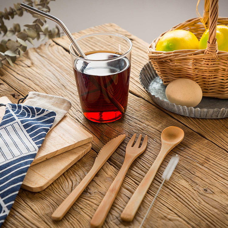 Eco дружелюбный Flatware кухни устанавливает естественный многоразовый бамбуковый столовый прибор 7PCS установило с сумкой