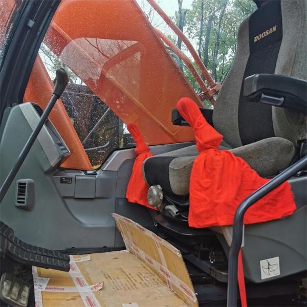 Original Hydraulic Pump DOOSAN DX300 Excavator Energy-saving and Suitable for Crushing