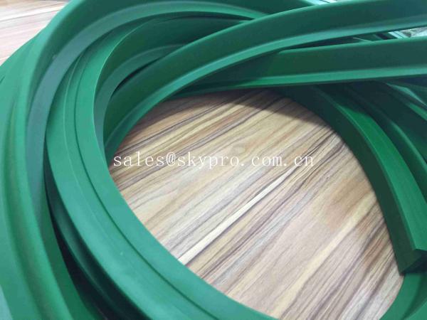 Low Noise Food Grade Transmission Parts Anti-slip High Tensile Green Industrial Conveyor Belt Cleat