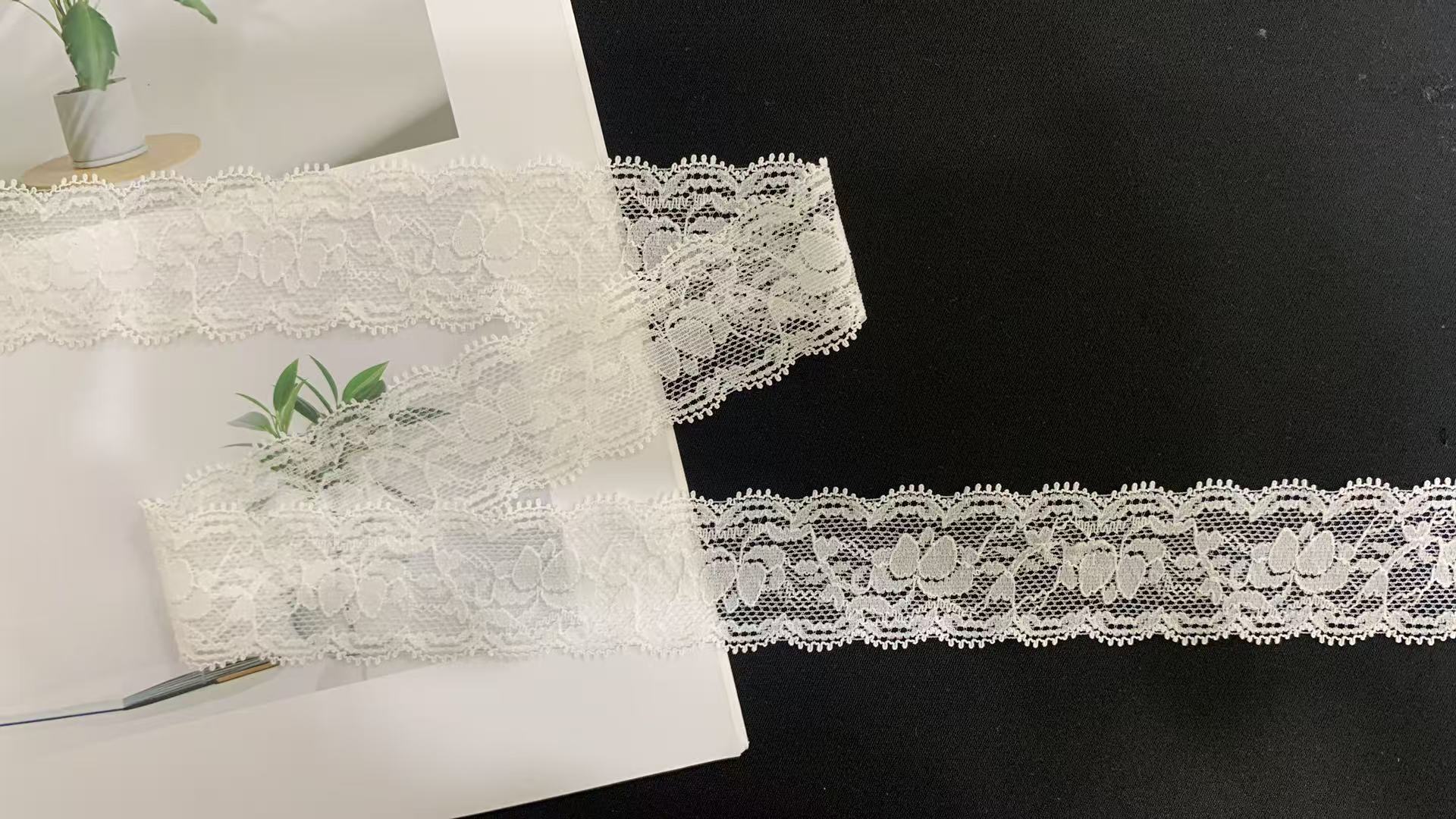 3.9cm Hollow-out Lace Trim with Diamond Pattern and Scalloped Border for Wedding Dresses and Kids Clothing Decoration