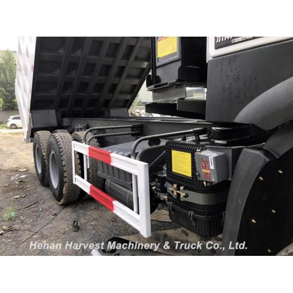 30 ton Howo 375hp 2014 Dump Second Hand Truck With New Bucket / Tyres