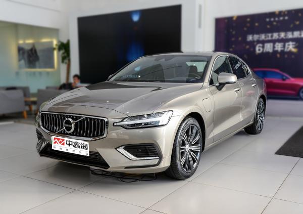 T8 E Drive Plug In Hybrid Vehicles Four Wheel Drive High Speed Electric Car