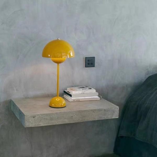 Hot Selling  Decoration Hotel Room Bedside Night Light Modern Led Table Lamp