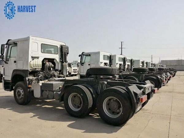 Radial 12.00R20 Tyres 6x4 HOWO Fuel Tank 400L RHD Prime Mover Truck