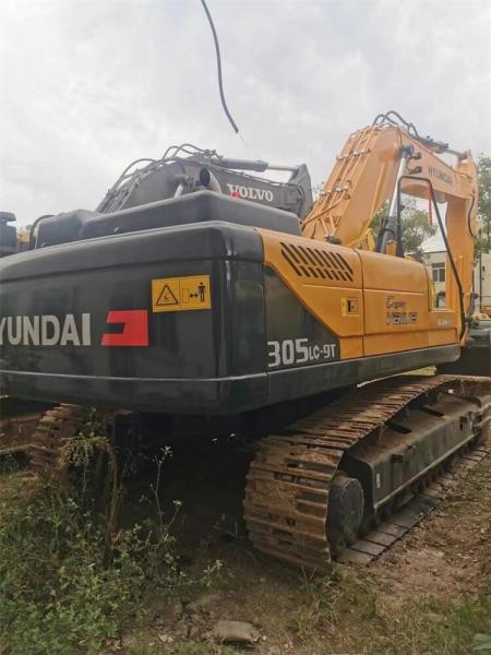 Get a Great Deal on Used Hyundai R305-9T R305 Excavator with Cummins Engine in Shanghai
