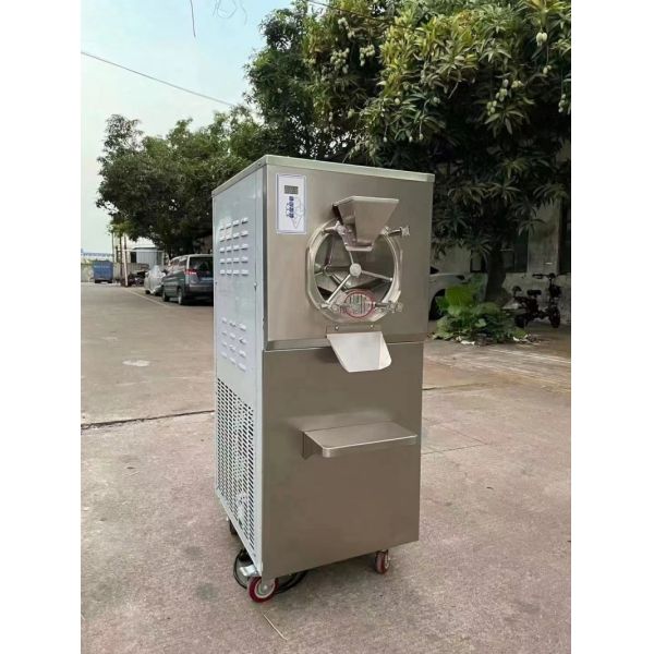 Hard / Italian Ice Cream Gelato Making Machine 45-48L/H 13L Tank Capacity