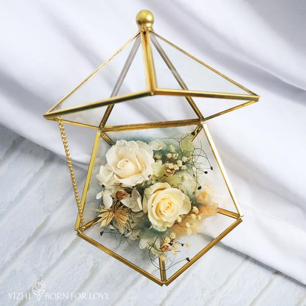 Metal Framed 15*15*14CM 4-5cm Preserved Rose Glass Dome