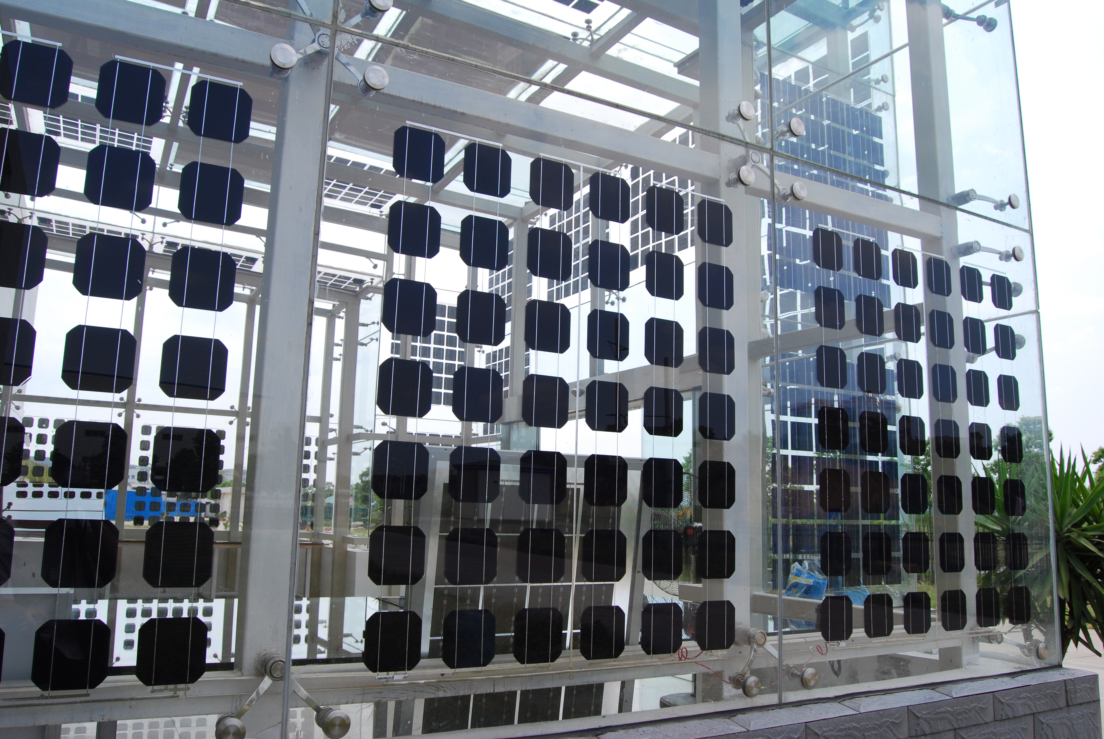 Панель солнечных батарей 100W модуля домочадца BIPV мини изготовленная на заказ Bifacial прозрачная