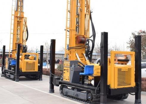 180meters Depth Customized Drilling 2.5km/H Pneumatic Borewell Machine