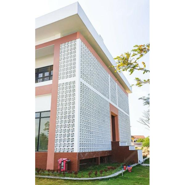 20*20cm Garden Wall Hollow Bricks White Concrete Breeze Blocks