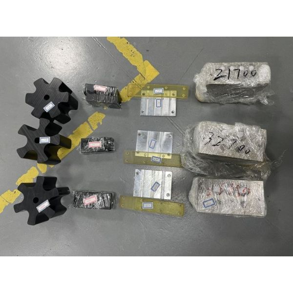 Automatic Lithium Battery Insulation Paper Sticking Machine for 18650 21700 26650 32700