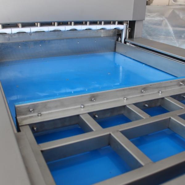 Machine automatique de découpe de viande congelée à grande vitesse
