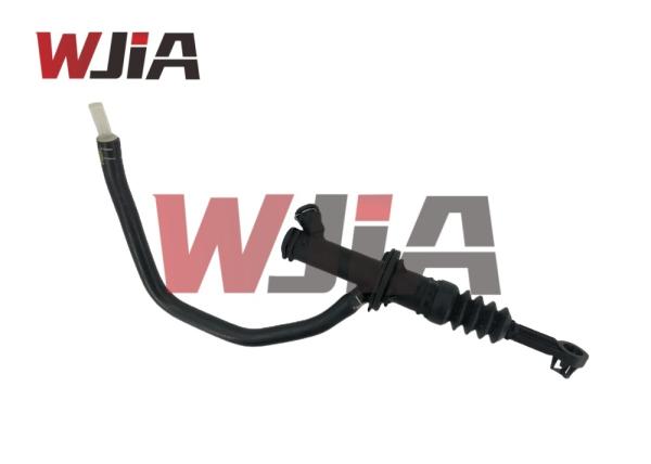 30610-2FL0A AUTO BRAKE SYSTEM PLASTIC CLUTCH MASTER CYLINDER PUMP FOR NISSAN VENUCIA