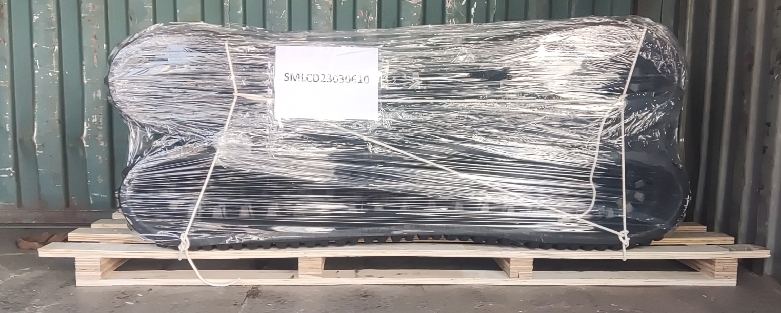 470x152.4x56 Гладкий или гравированный укладчик PF6110 Резиновые рельсы Части асфальтовых мостов с 52 ссылками