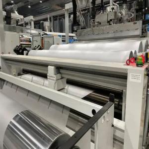 "年間容量1GW+" EVA/POE ソーラーパネル包装用鋳膜挤出ライン 最大ライン速度16m/S