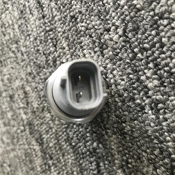 Excavator Kobelco SK60-8 Air Conditioning Pressure Switch LL20-0523C HFC-134A0.196MPA-3.14MPA