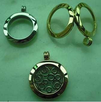 Brand OEM Top Quality 30MM,40MM Round Shape No Glass Lockets With Metal Plates