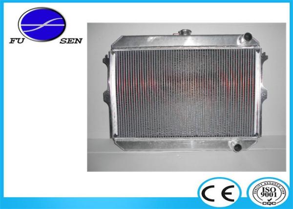 Full aluminum radiator and  car radiator for Nissan 36MT  custom-made radiator