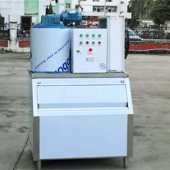 produção 1000kgs pelo equipamento de pesca industrial refrigerar de ar do fabricante de gelo do dia com 380V 50Hz