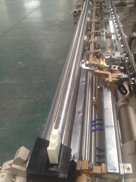 SD622-210CM DOUBLE NOZZLE ELECTRIC FEEDER WATER JET LOOM OF PLAIN SHEDDING