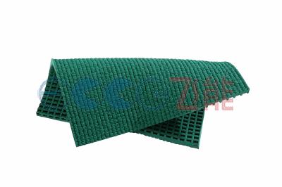 Resistente UV do certificado pré-fabricado de borracha verde do rolo 13mm IAAF da pista de atletismo