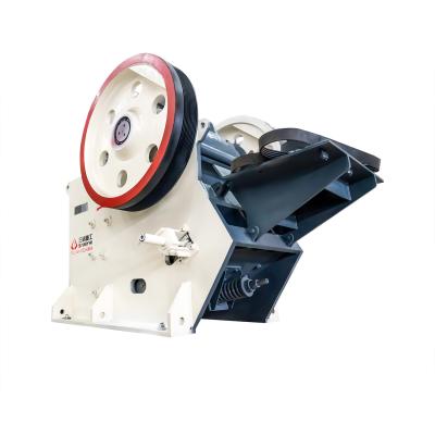 Máquina de trituración primaria planta trituradora de piedra / mineral de mandíbula con parte de desgaste y capacidad 200-500 t / h tamaño máximo de alimentación 750mm