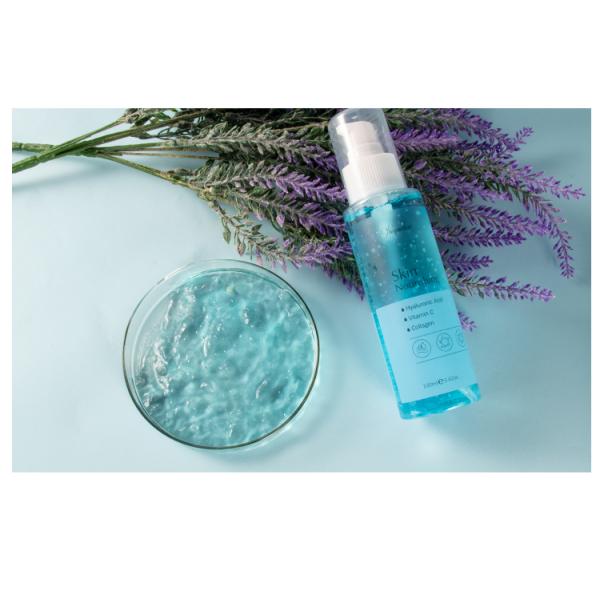 Морская вода разводя брызги водой тонера тумана стороны лицевого тонера освежая