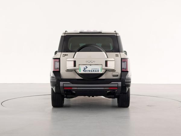 Customized Automatic Automotive Motor Power Export Fast Ship Luxury Made In China Equation Leopard 8 EV New Energy HighSpeedElectricVehicleHybridGasoline Petrol Fuel 5 Door 7 Seat 2.0TSUV EV New Car