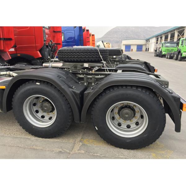 El camión anaranjado RHD 10 del tractor de la remolque de SINOTRUK HOWO rueda 371 HP ZZ4257S3241W