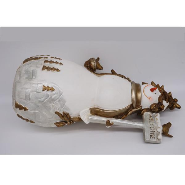 Customized Christmas Snowman Figurines , Polyresin Christmas Ornaments Crafts Gifts