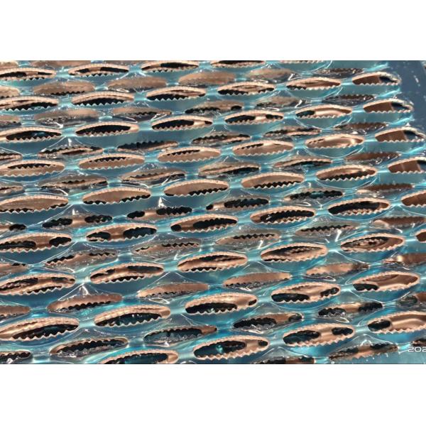 Traction Aluminum Bar Galvanized Steel Grating Stair Treads , Perforated Grip Strut Treads