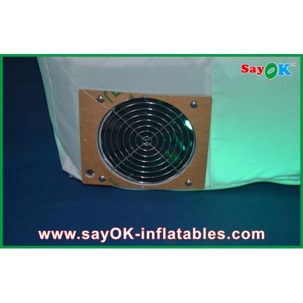 A cabine inflável prática atrativa da foto do contexto da cabine da foto conduziu a parede inflável do ar