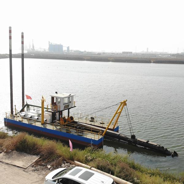 Solid Capacity 600m3/H Discharge Distance 1500m Length 38m Sand Dredger with CE/ISO
